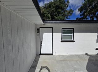 416 W Ianthe St #2, Tavares, FL 32778
