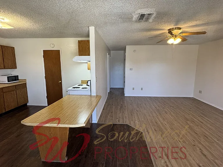 1387 W McNeill St #7 — Photo 3