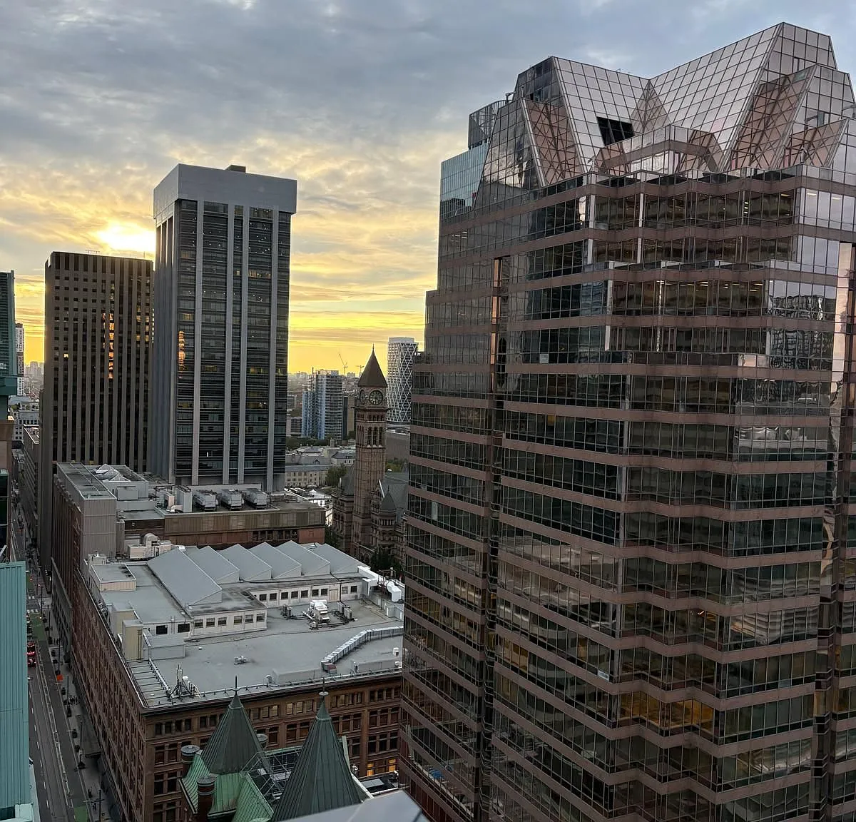 2 bed, $3,300 — Photo 1