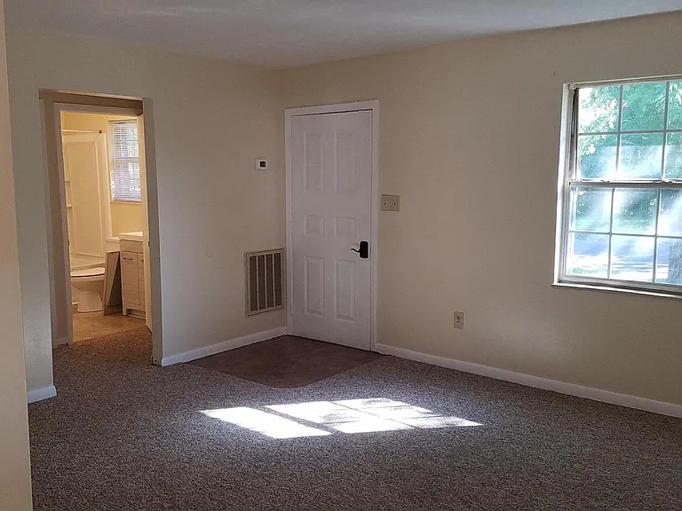 300 E Morelia Ave #A — Photo 2