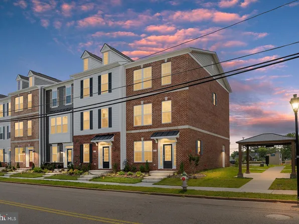 426 Germania St, Fredericksburg, VA 22401