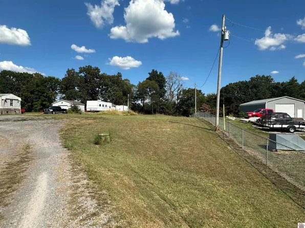 144 Seth Ln, Murray, KY 42071