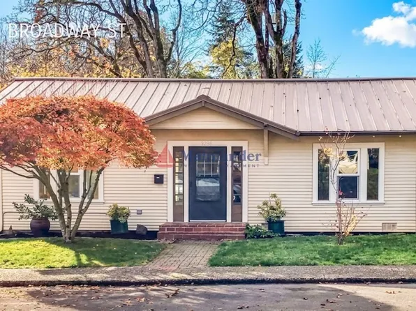 5288 Broadway St, West Linn, OR 97068