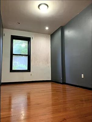 Rented by Hagstrom Management Inc | media 6