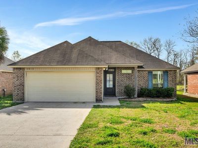 2015 S Commerce Ave, Gonzales, LA, 70737