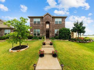 9221 Remington Dr, Aubrey, TX 76227