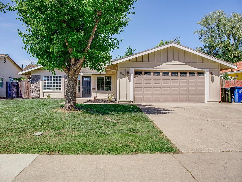 2nd image of 675 Los Lunas Way