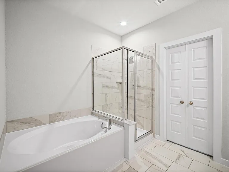144 Shining Point Dr — Photo 23