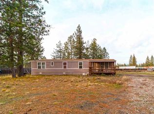 6410 Lakeview Dr, Nine Mile Falls, WA 99026