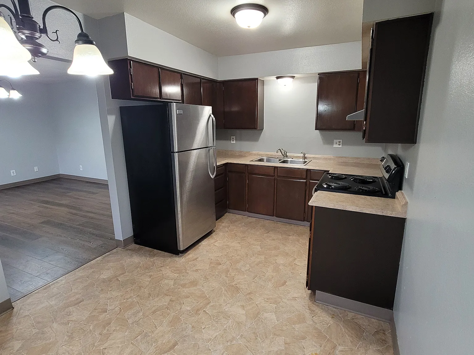 2 bed, 860 sqft, $1,500 — Photo 4