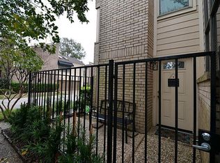 4917 Feagan St, Houston, TX 77007