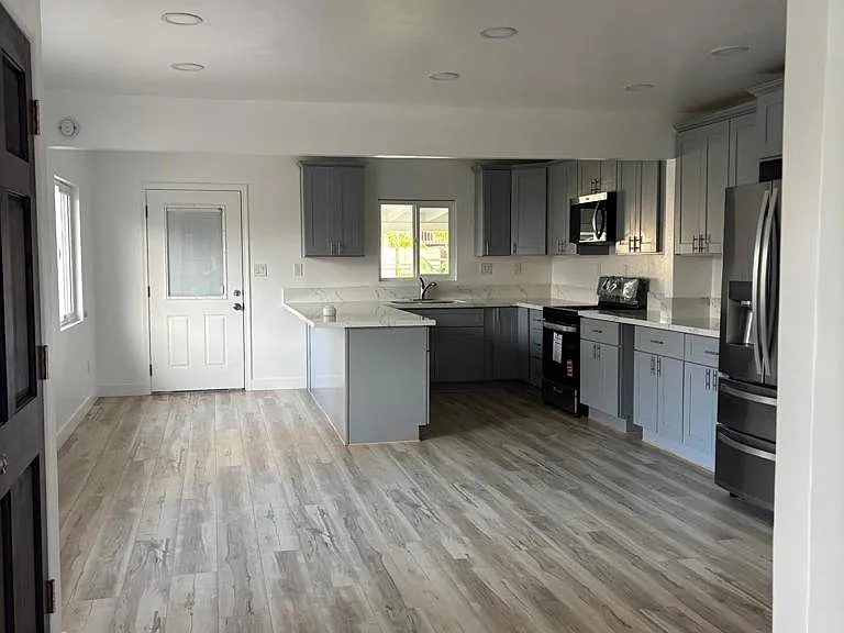 735 Belvia Ln #735 — Photo 12