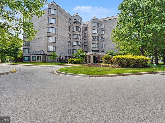 2nd image of 3021 Fallstaff Rd Unit 208B