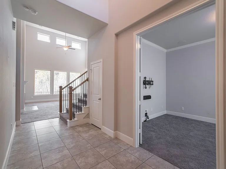 10054 Preserve Way — Photo 6