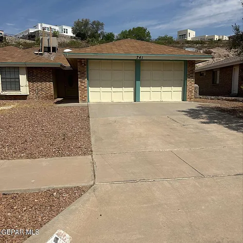 741 Villa Vanessa Dr Photo 1