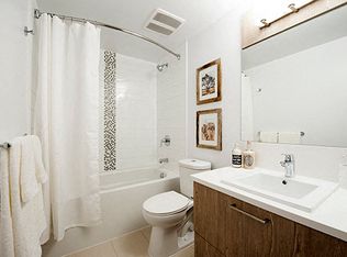 527 Carnarvon St #2B-2BA-868SQFT, New Westminster, BC V3L0J1