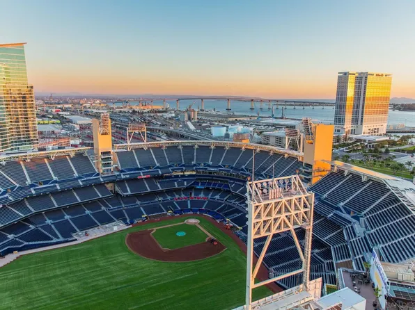 325 7th Ave Unit 2302, San Diego, CA 92101