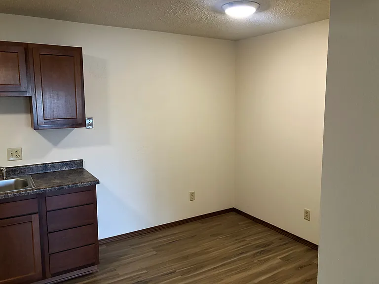 3601 S West Ave #7 — Photo 6