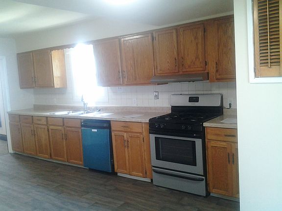 New sink,faucet, & counter 