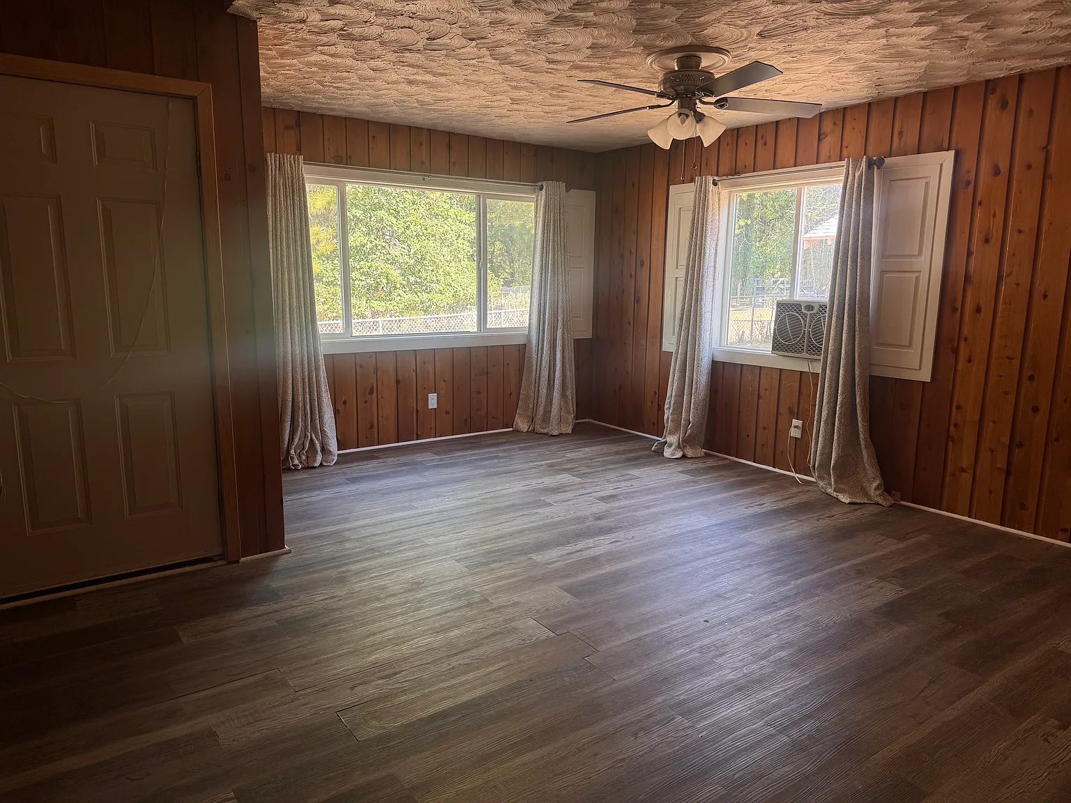 3 bed, 1108 sqft, $1,800 — Photo 3