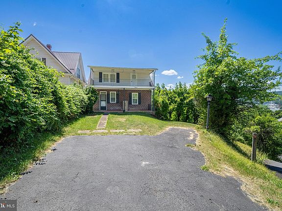 3rd image of 346 Williams St