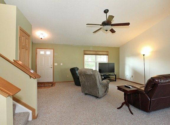 2nd image of 8010 Willow Brook Csg Dr
