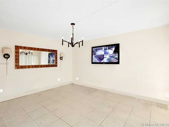 4th image of 703 NW 132nd Ter