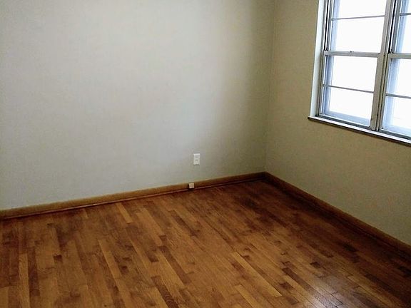 5th image of 6521 Clayton Ave