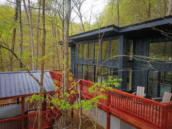 75 Sapphire Dr, Stanton, KY 40380