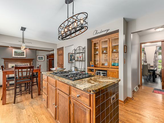 4th image of 1120 Towering Oaks Ct