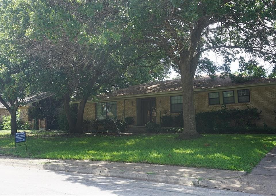 1st image of 357 Brook Hollow Dr