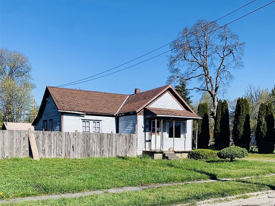 1st image of 1323 Central Boulevard