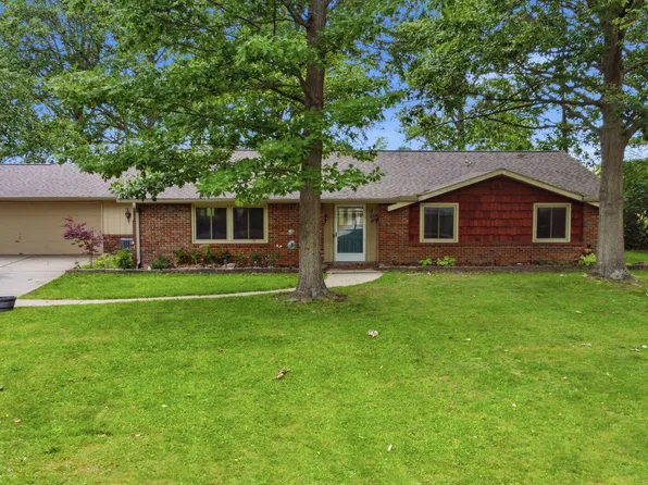 109 Oak Meadows Dr, Bryan, OH 43506