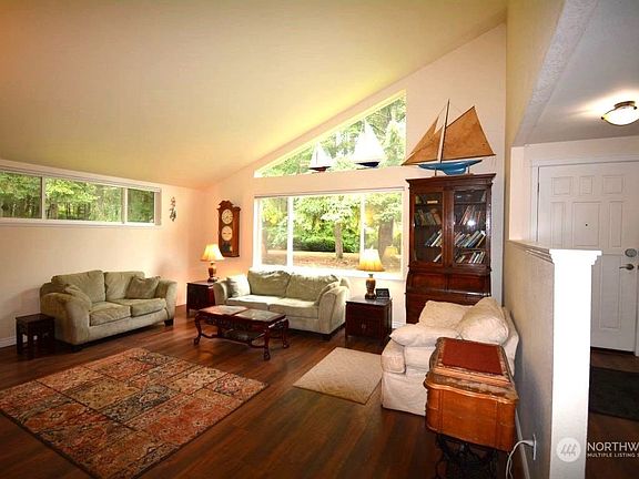 3rd image of 1614 145th Street Ct NW