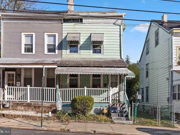 1007 Woodside Ave, Upland, PA 19015