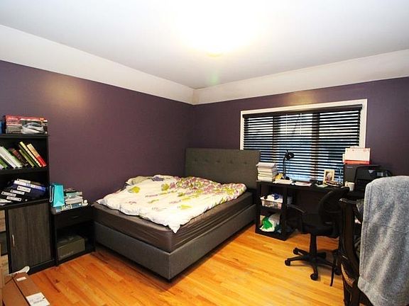 5th image of 34 Pearsall St