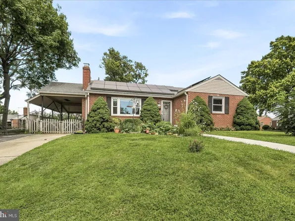 902 Pine Ave, Frederick, MD 21701