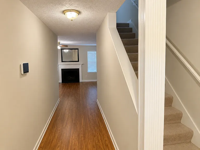 2100 Call Dr — Photo 2