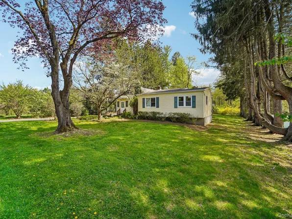 30 Pine Lane, New City, NY 10956