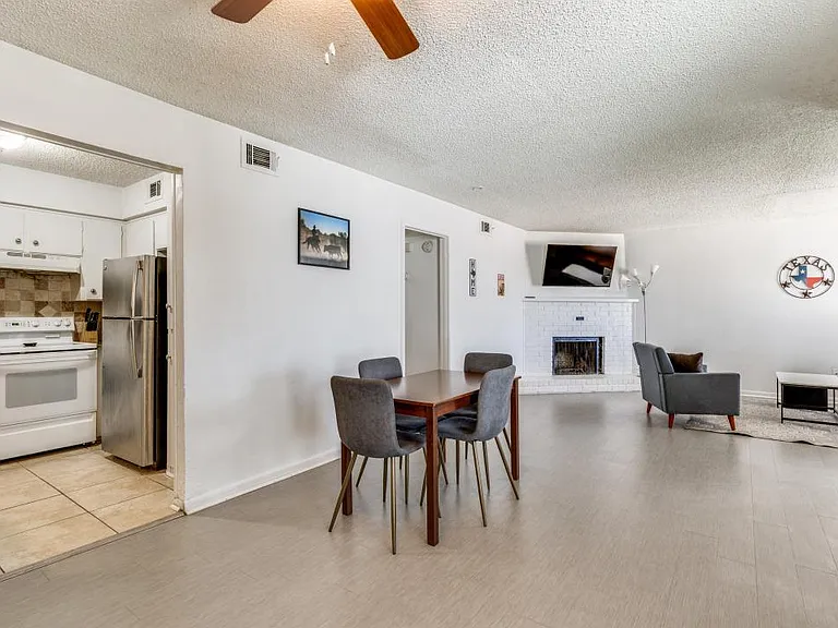 6761 Trail Lake Dr — Photo 4