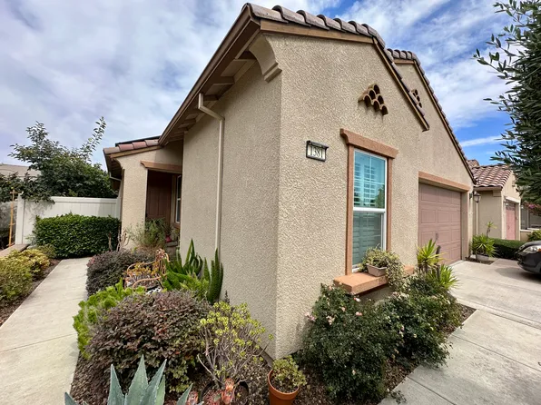1381 Chestnut Hill Dr, Manteca, CA 95336