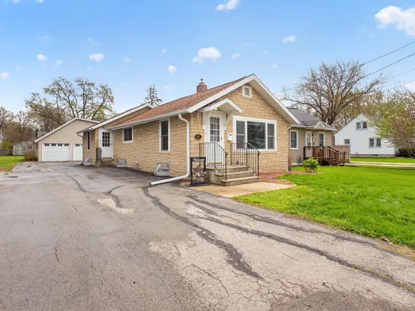 517 Abrams St, Green Bay, WI 54302