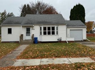 1313 10th St, Clarkfield, MN 56223