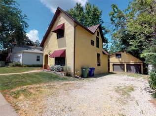 1314 Caroline Ave, Clinton, IA 52732
