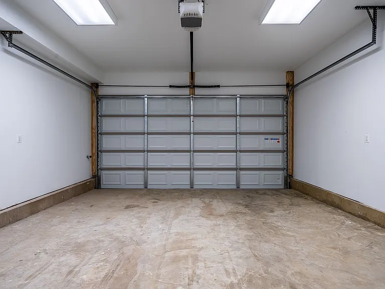 237 Tasker St — Photo 15