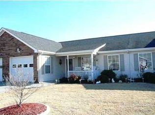 44 Flagstone Dr, Rossville, GA 30741