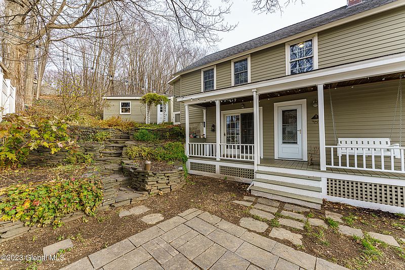 2nd image of 82 Schumann Road