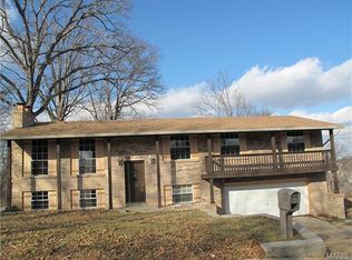 1919 Forest Haven Dr, Imperial, MO 63052