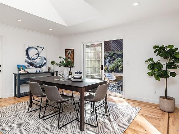 5th image of 1125 Cambridge Street