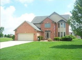 963 Regents Park Dr, Monroe, MI 48161